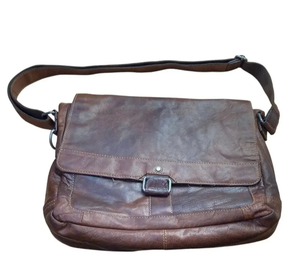 JACK GEORGES VOYAGER LEATHER MESSENGER CROSSBODY BAG